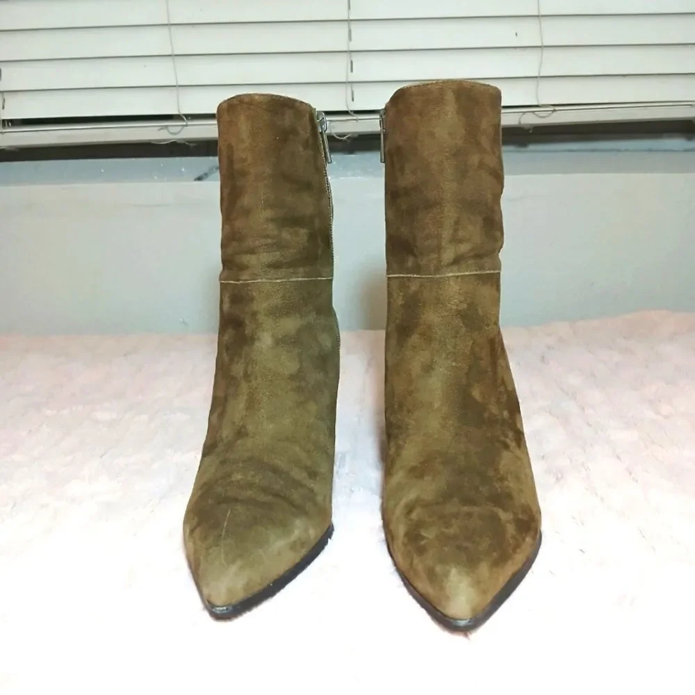 Donald J. Pliner Vantsip Kid Suede Boots Size 9M